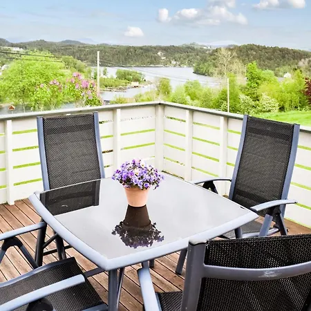 Cozy In With House A Panoramic View Sveio